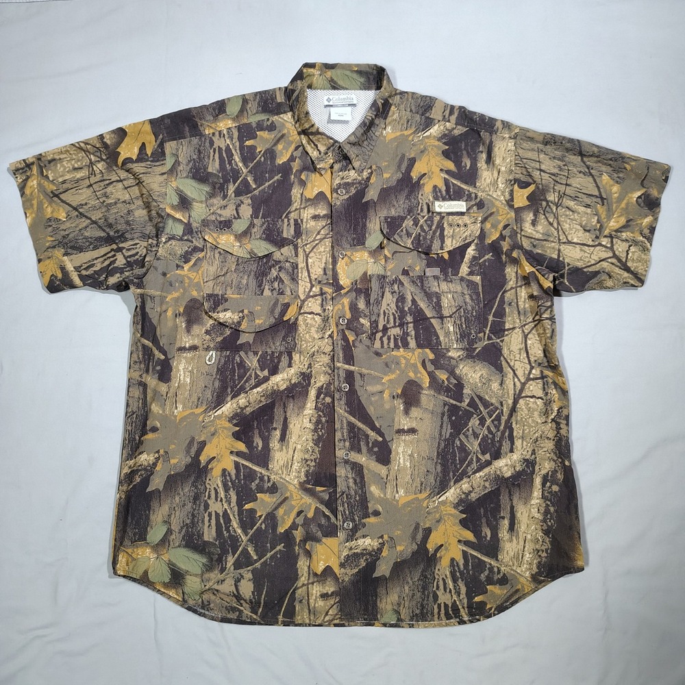 VINTAGE Columbia Shirt Mens XL Timberwolf Camo PFG Short Sleeve Button Up Cotton
